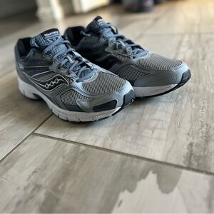 Men’s Saucony Cohesion Gray Blue Size 14 NWOT